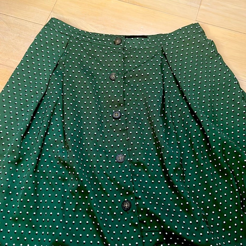 Green polkadot skirt